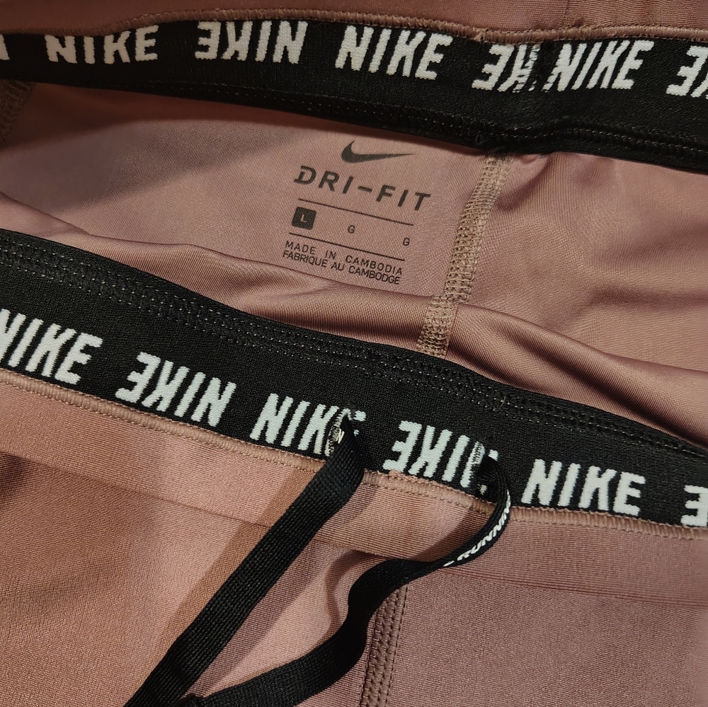 Nike The Nike Speed Leggings - Picture 4 of 5